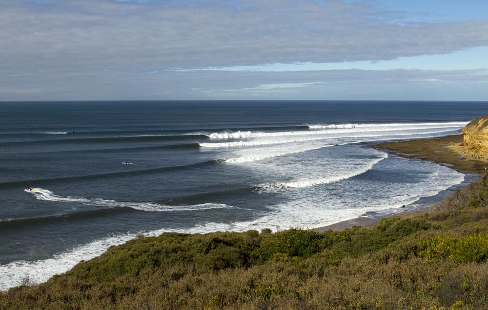 democratunity | Bells Beach: Legendary Surfing Destination